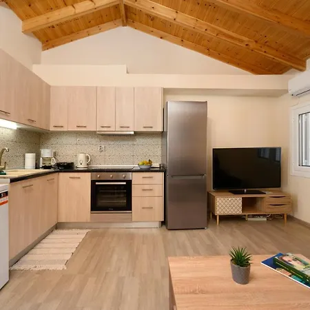 Appartement Ileana -marina 2 *